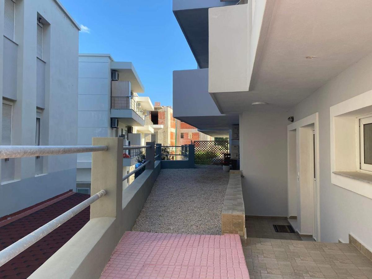 Holiday Center Karpathos Ngoại thất bức ảnh